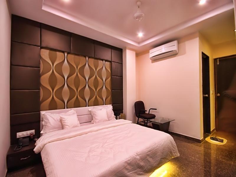 Hotel Silver Plaza Ahmedabad Ngoại thất bức ảnh
